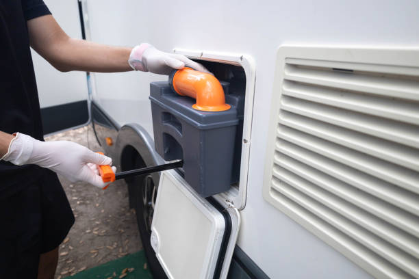 Portable Toilet Options We Offer in Fulton, TX